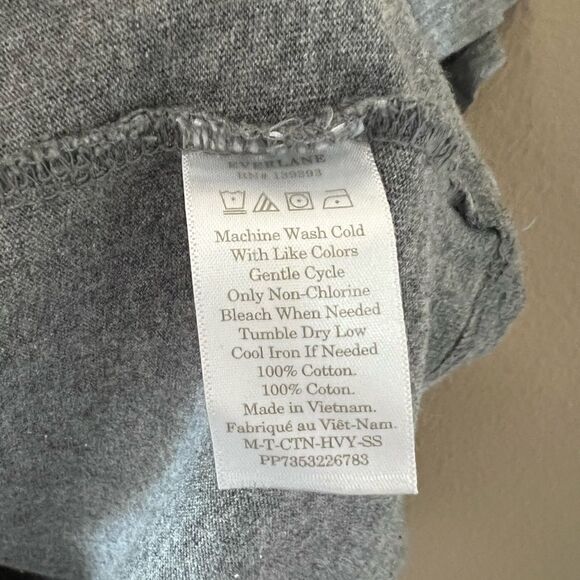 Everlane Heather Grey Crew Neck Shirt - Picture 5 of 6